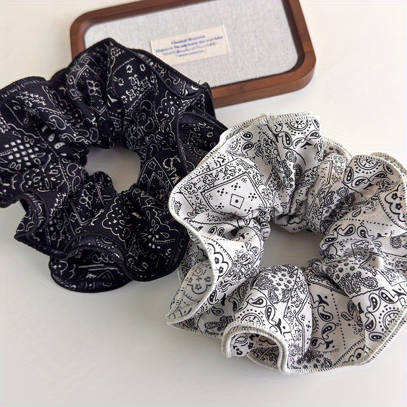 Set Aksesori Rambut Kain Hitam - Travel Accessories Aesthetic ulasan dan harga